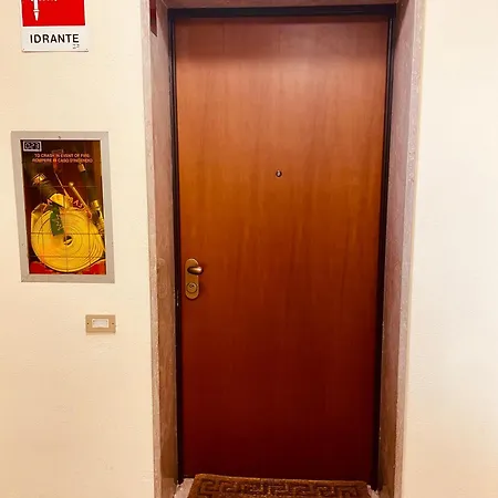 Apartament Nuova E Comoda Mediolan